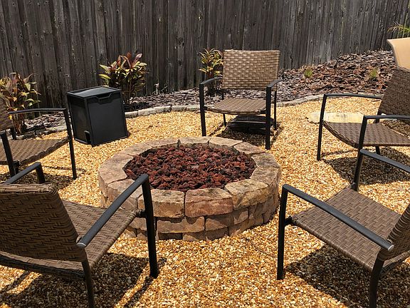 Propane fire pit