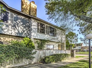 10763 Sandpiper Dr, Houston, TX 77096