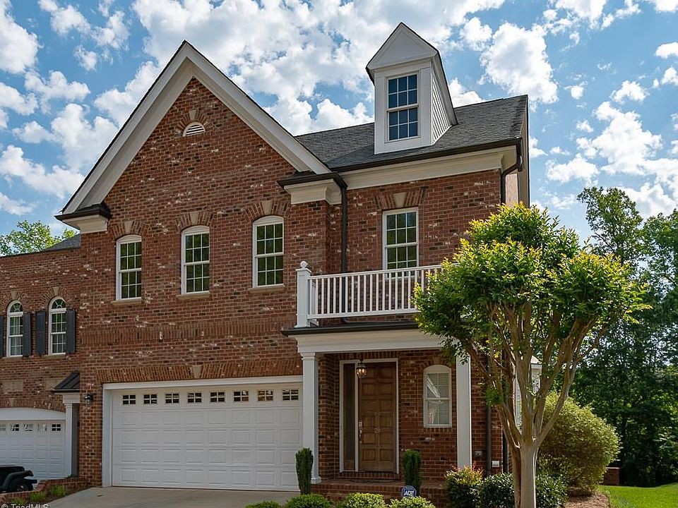 1st image of 28 Midland Park Ln