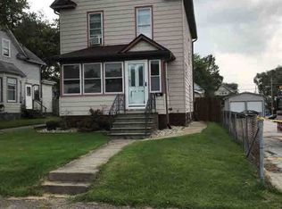 120 11th St, Silvis, IL 61282