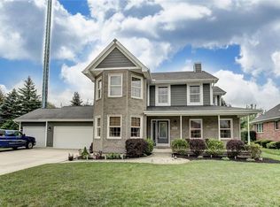 204 Charlie Dr, Englewood, OH 45315