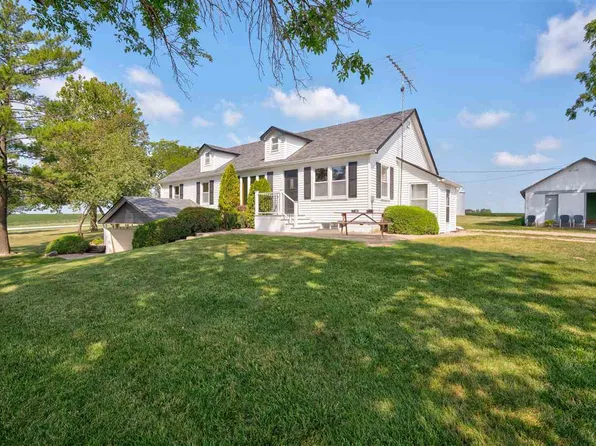 2110 285th St, Washington, IA 52353