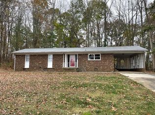 2800 Orlendo Dr, Asheboro, NC 27203