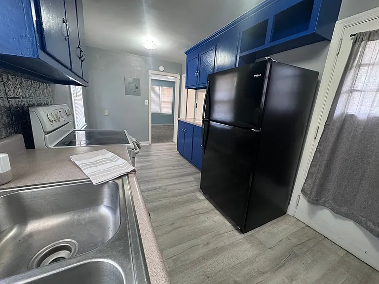 302 Brookwood Ave — Photo 15