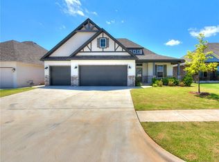 10808 NW 28th St, Yukon, OK 73099