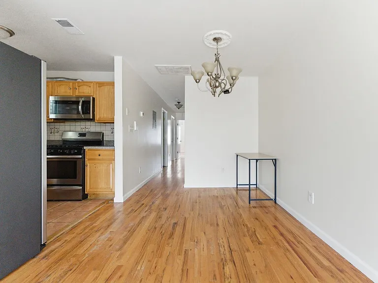 46 Armstrong Ave #2 — Photo 9