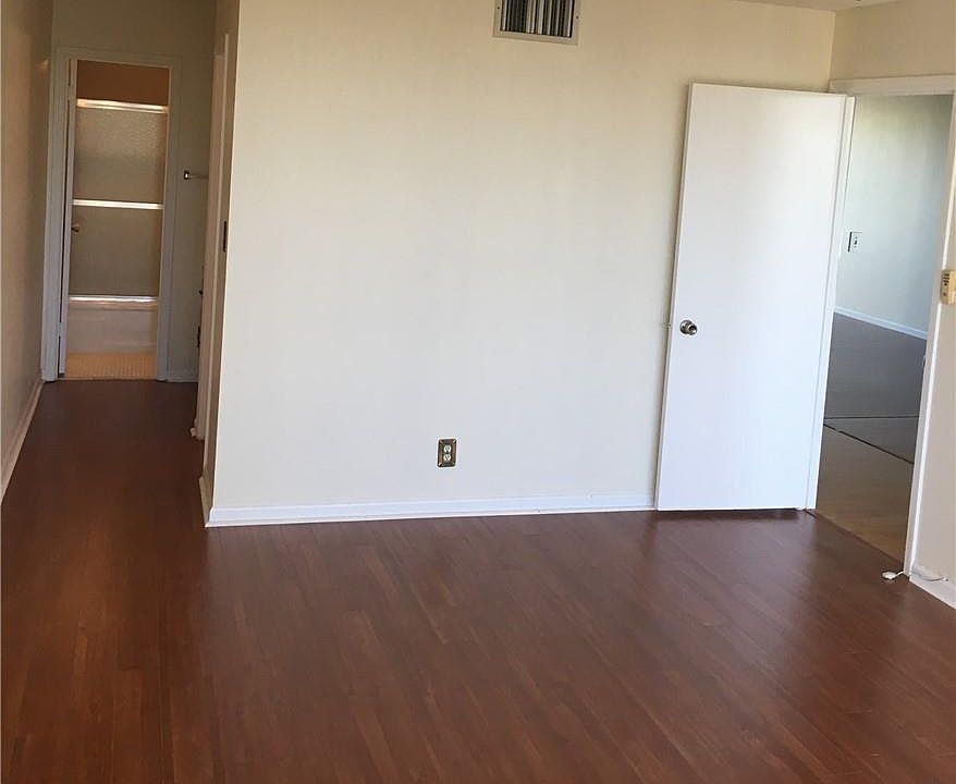 1st image of 7051 Environ Blvd