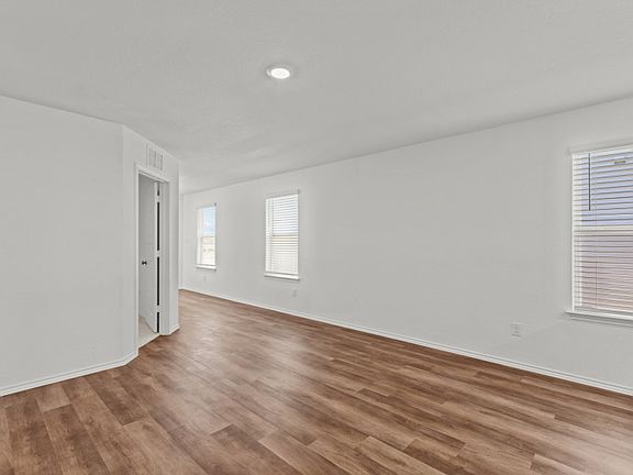 Inviting Entryway into Gathering Room