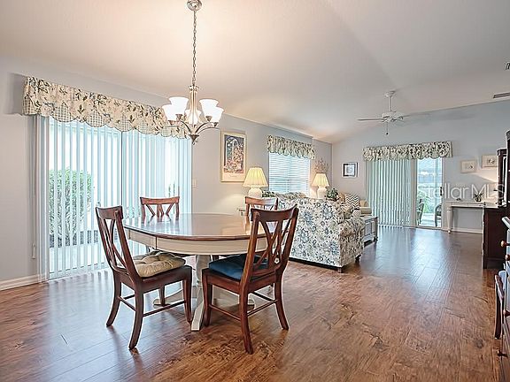 3rd image of 1817 Foliage Ln