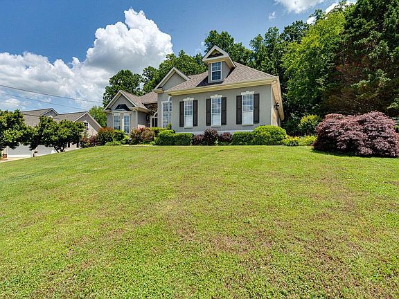 3rd image of 234 Valley Breeze Dr