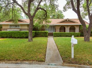 637 Dorothy Jo Cres, Uvalde, TX 78801