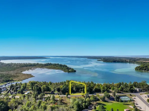 7080 Cherry Ave, Kewadin, MI 49648