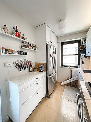 3rd image of 208 E Bay #J1104
