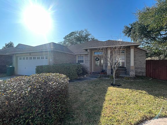 3rd image of 858 Van Dyke Dr