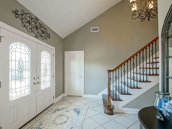 3rd image of 224 Gum Bayou Ln