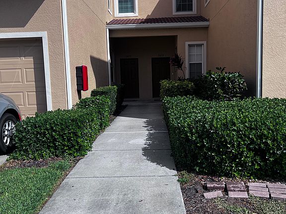 2nd image of 3459 Parkridge Cir #103