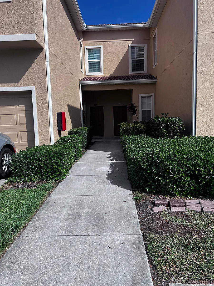 Building Photo - 3459 Parkridge Cir #103