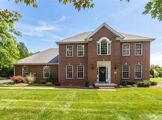 110 Timberline Dr, Washington, PA 15301