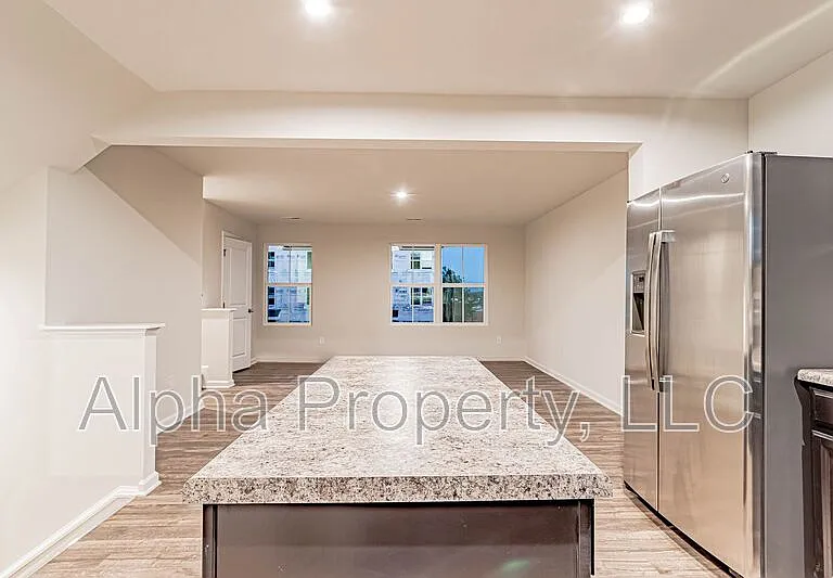 301 Parkridge Way — Photo 8