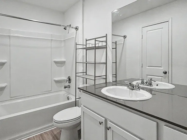 2843 Elion Dr — Photo 7