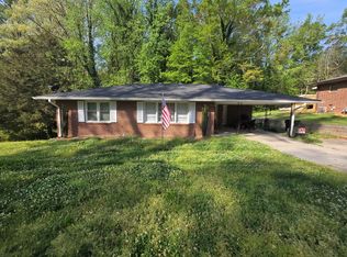 158 Poplar St, Toccoa, GA 30577