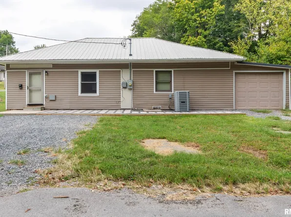 616 E Grand Ave, Carterville, IL 62918