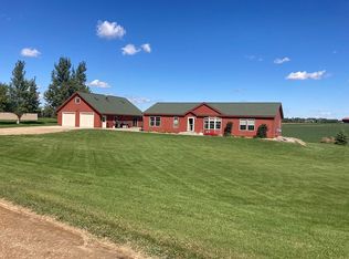 7434 Highview Dr, Waubay, SD 57273