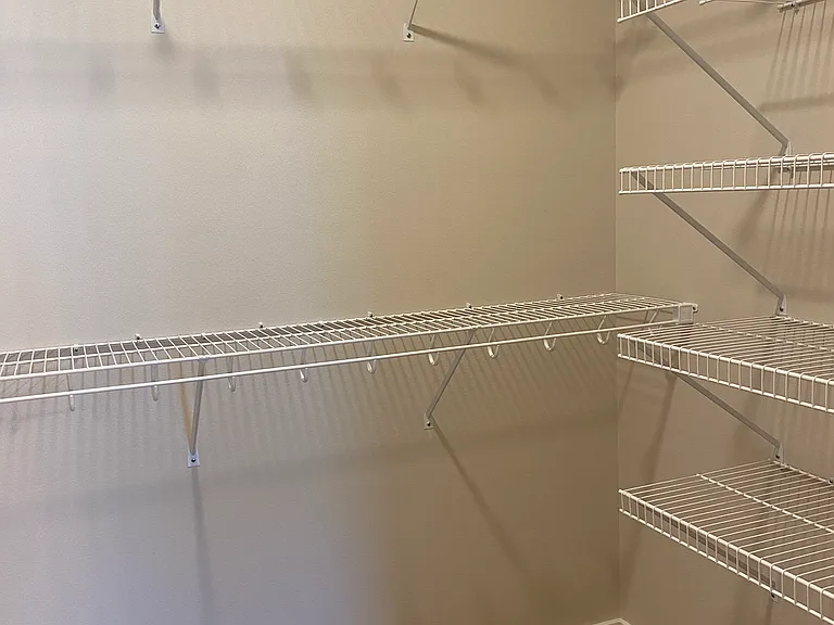 2058 Aaron Dr — Photo 13
