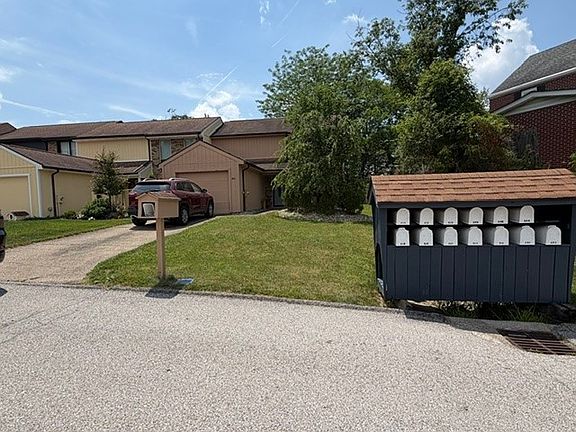 2nd image of 204 Willowcrest Dr