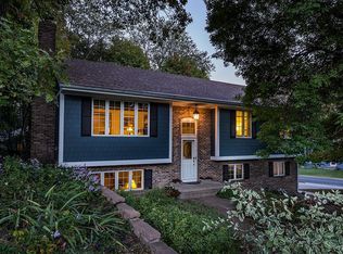 8165 Trillium Ln, Victoria, MN 55386