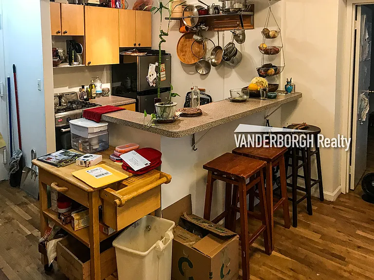 725 E 9th St #2D — Photo 7