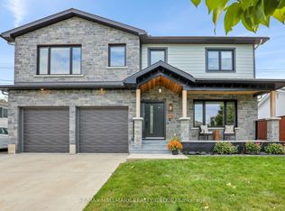 1233 Whitmore Ave, Ottawa, ON K2C2N6