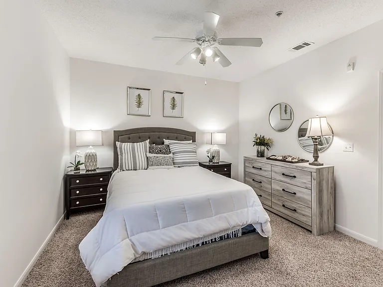 2BD, 2BA - 1150SF - Primary Bedroom