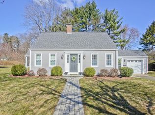 17 Vadnais St, Holyoke, MA 01040