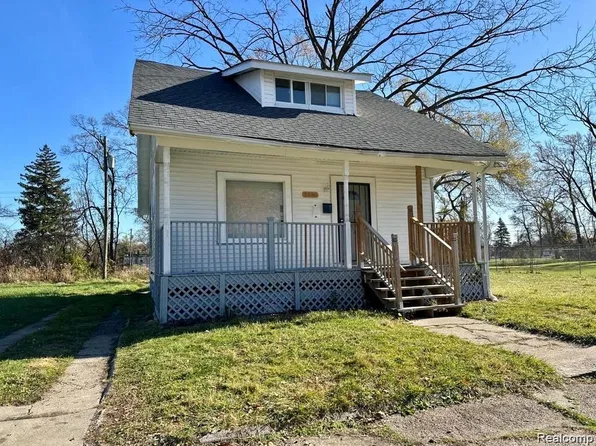 9386 Montrose St, Detroit, MI 48228