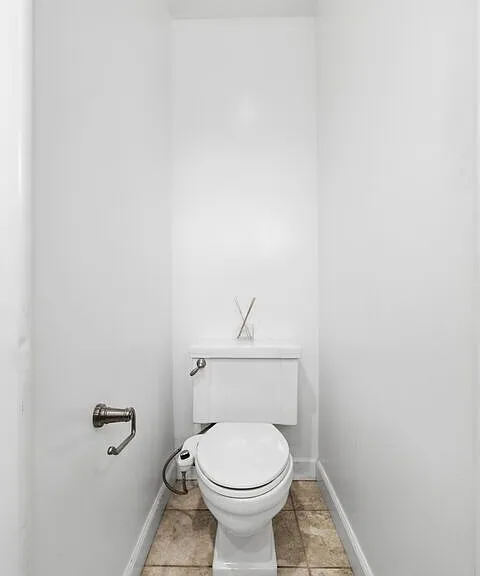 503 N Greencraig Rd — Photo 32
