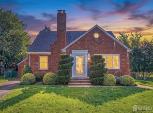 3 Dix St, New Brunswick, NJ 08901