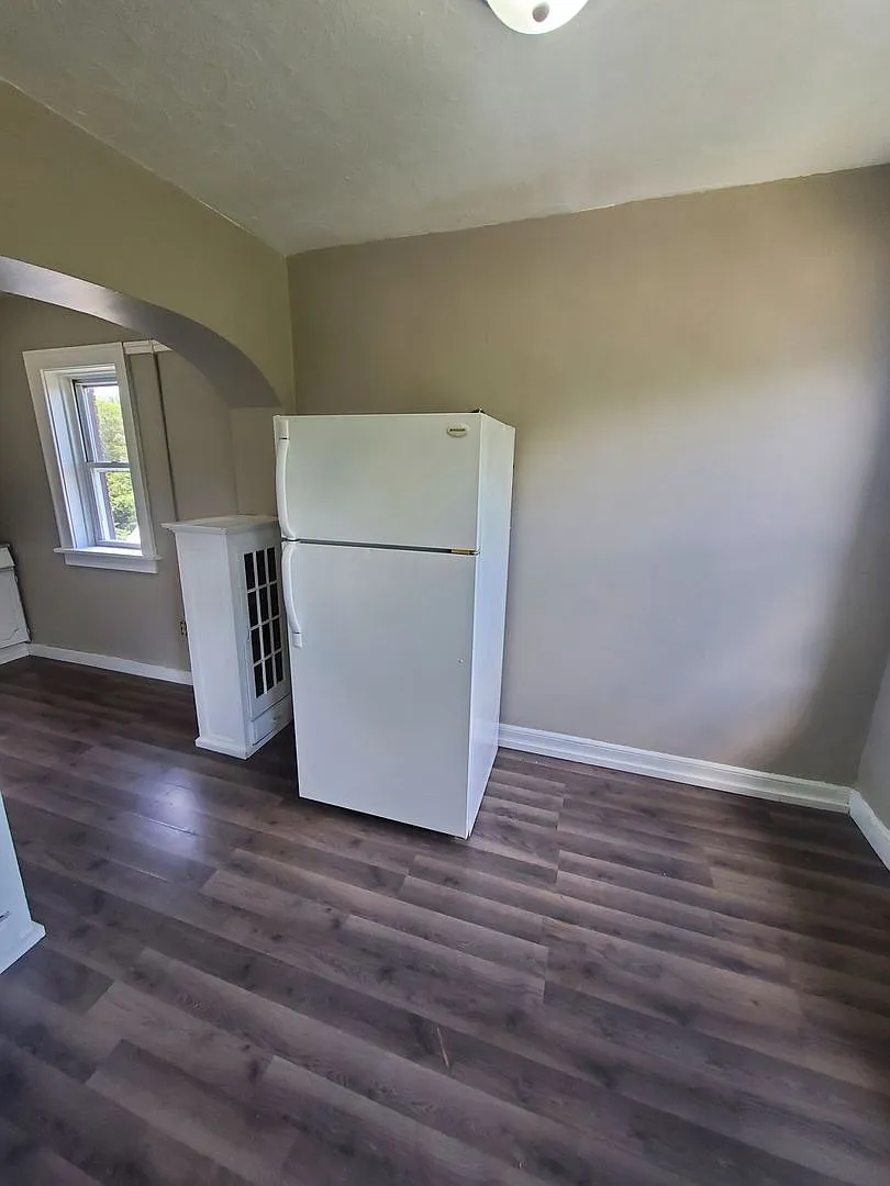 4603 N 29th St - 6 unit — Photo 3