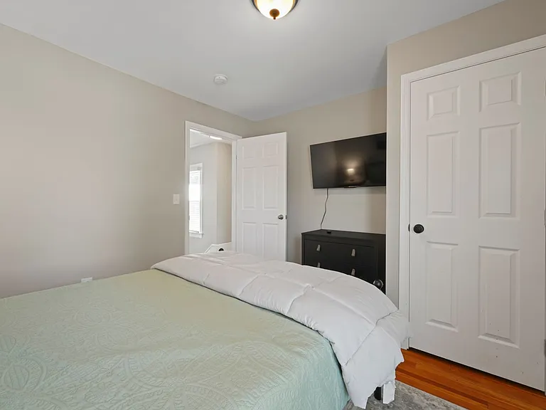 20-22 Lincoln Ave — Photo 15