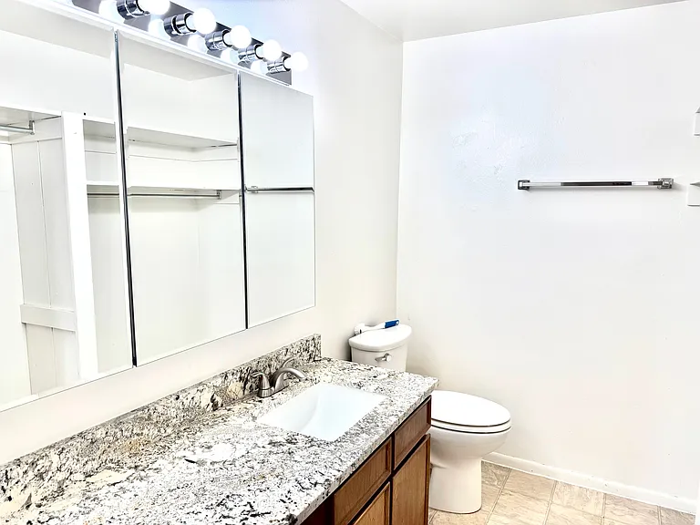 875 Alpine Ave #8 — Photo 8