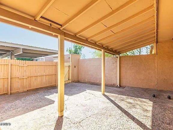 2nd image of 3242 W Las Palmaritas Dr