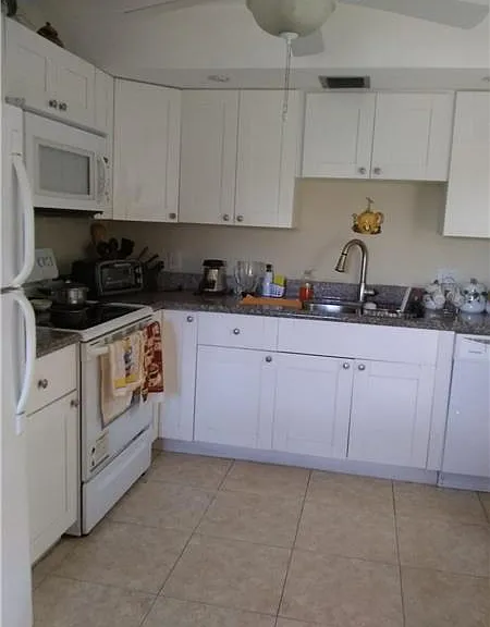 1401 SW 134th Way #C314 — Photo 17