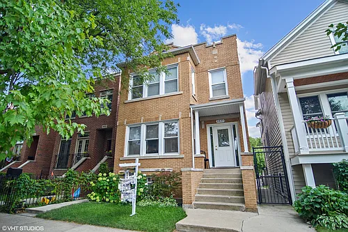 2435 W Winona St #2 Photo 1