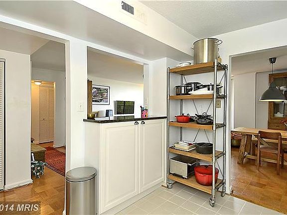 4th image of 118 Monroe St #80