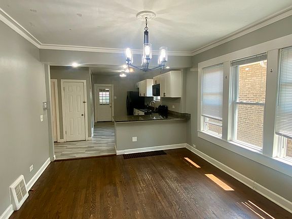 2nd image of 5639 S Fairfield Ave #1
