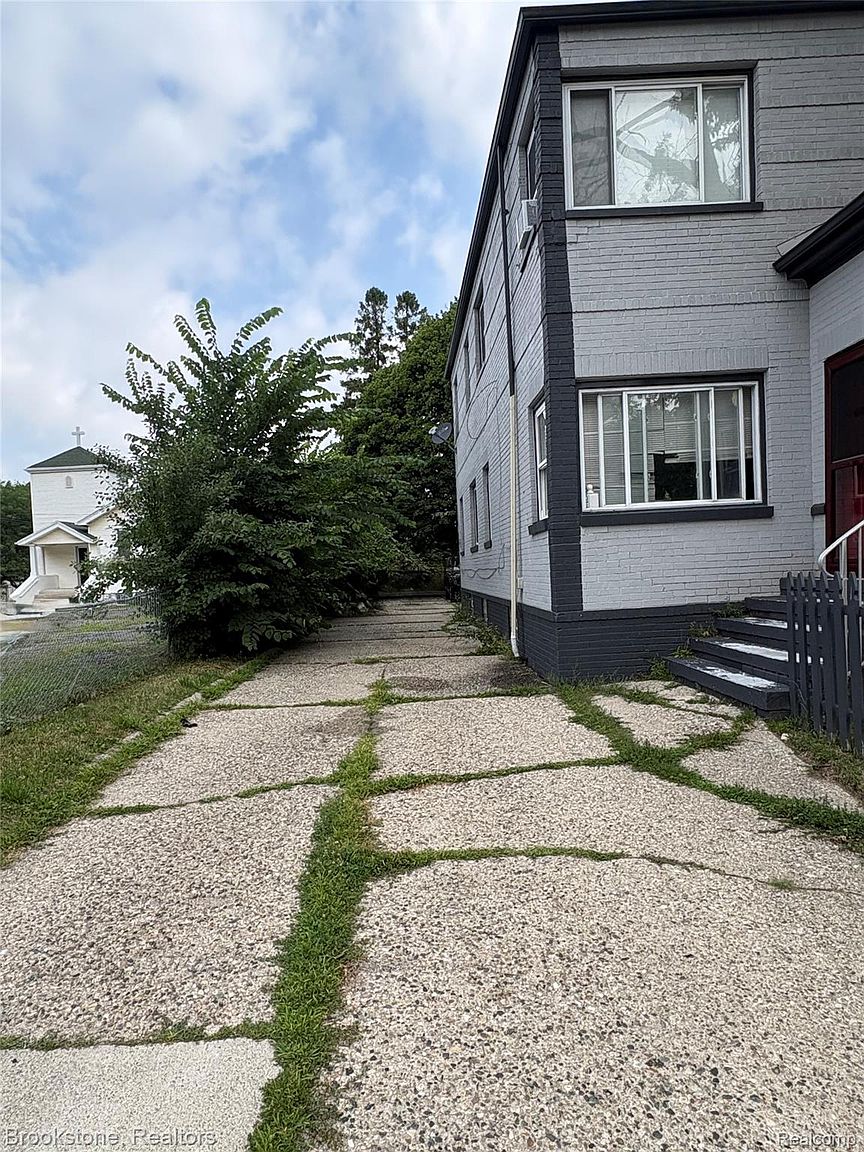 285 Auburn Ave, photo 4