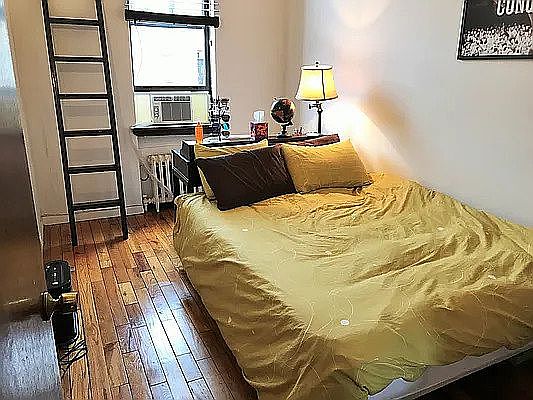 2nd image of 15 W 82nd St #3B