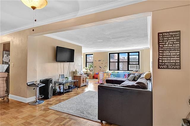 1st image of 2835 Webb Ave APT 7C