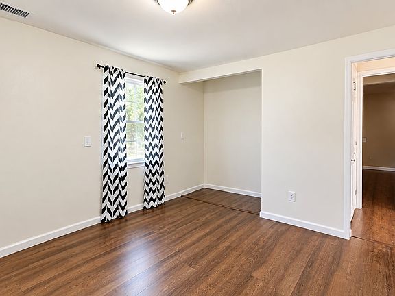 4th image of 5323 Cogswell Rd