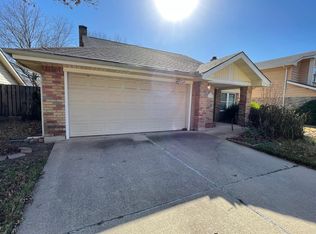 2120 Belmont Park Dr, Arlington, TX 76017